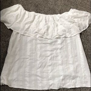 XXL white off the shoulder shirt style and co